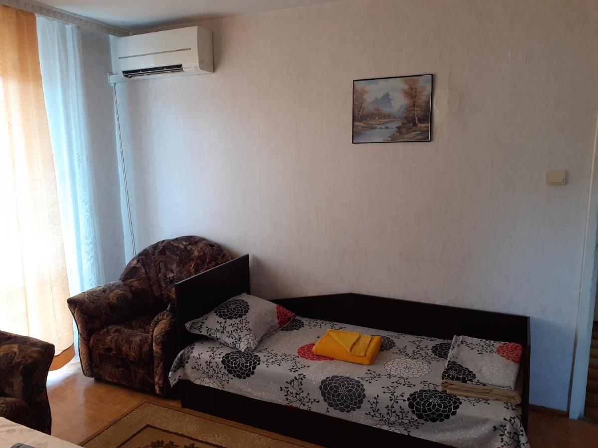 Retro Apartment Malko Tŭrnovo Buitenkant foto